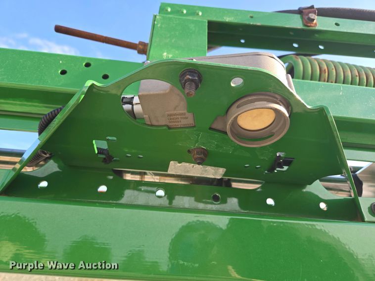 image for item DW1904 2021 John Deere R4038 sprayer