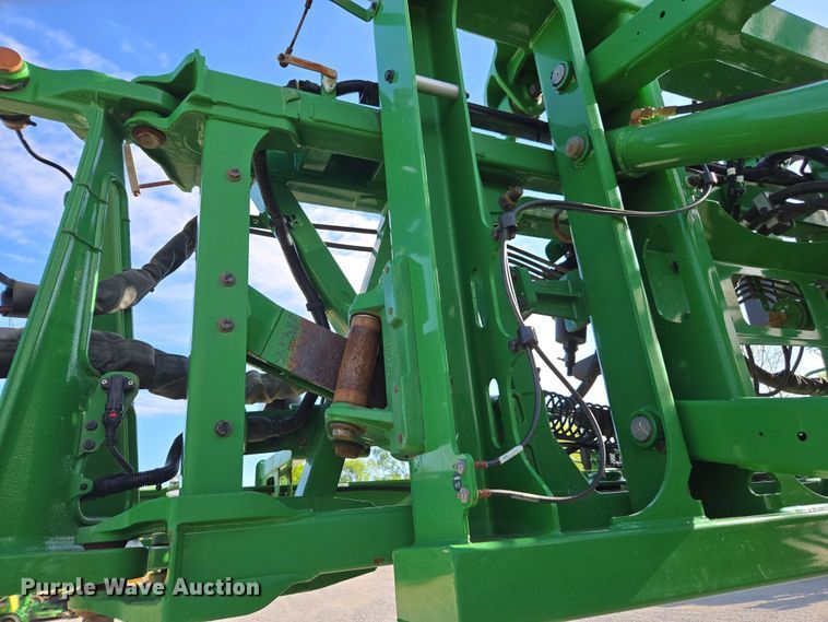 image for item DW1904 2021 John Deere R4038 sprayer