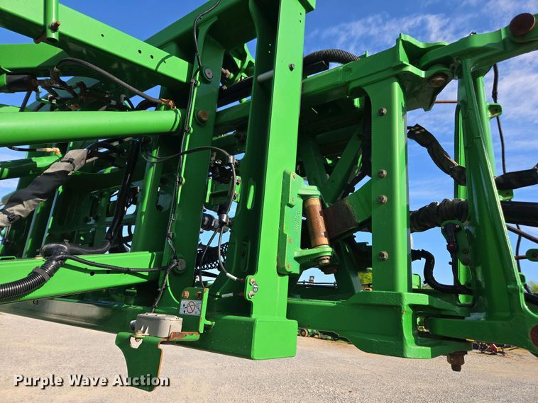 image for item DW1904 2021 John Deere R4038 sprayer