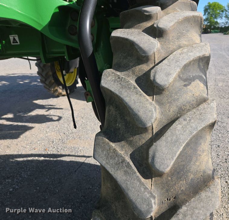 image for item DW1904 2021 John Deere R4038 sprayer