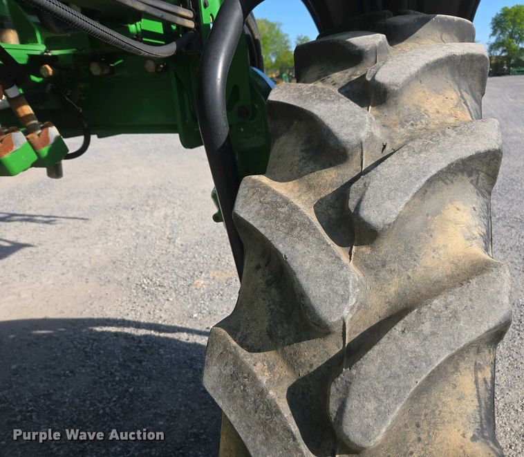 image for item DW1904 2021 John Deere R4038 sprayer