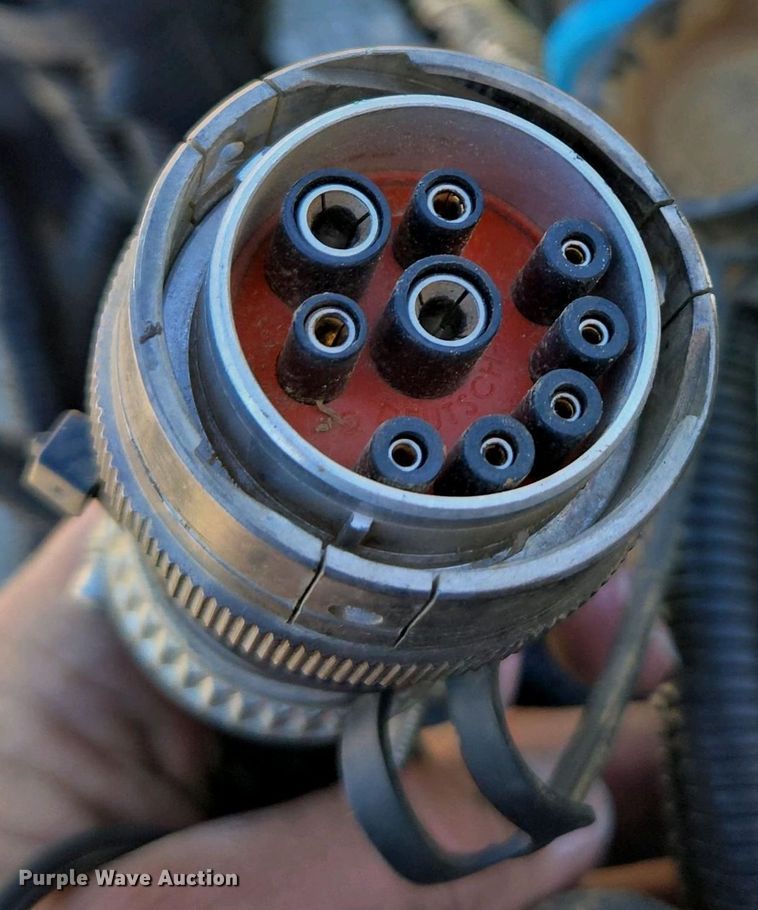 image for item DW1905 2016 John Deere 1795 split row no-till planter