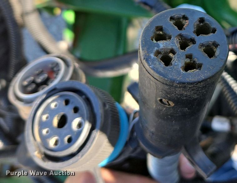 image for item DW1905 2016 John Deere 1795 split row no-till planter