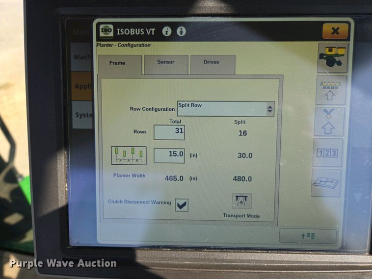 image for item DW1905 2016 John Deere 1795 split row no-till planter
