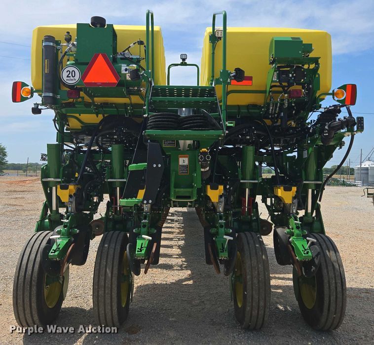 image for item DW1906 2023 John Deere 1775NT no-till planter