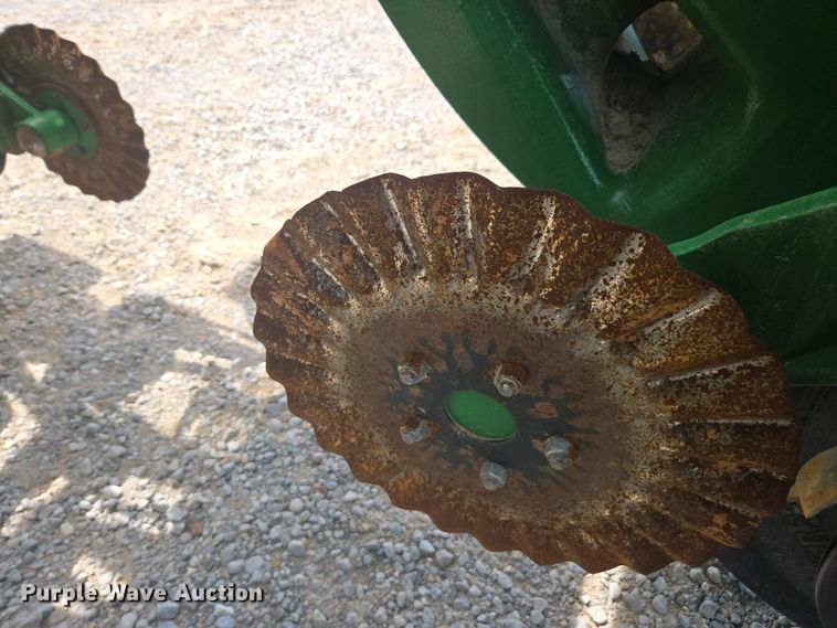 image for item DW1906 2023 John Deere 1775NT no-till planter