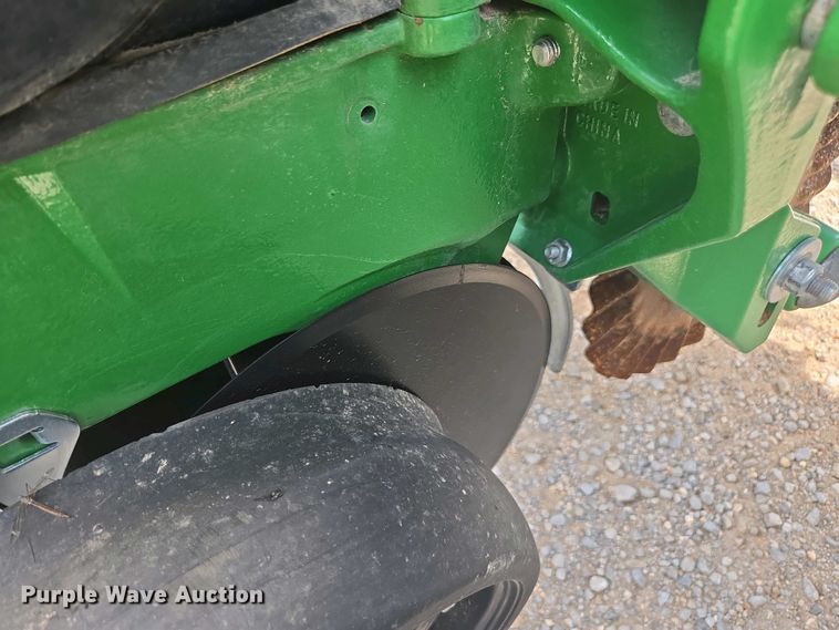 image for item DW1906 2023 John Deere 1775NT no-till planter