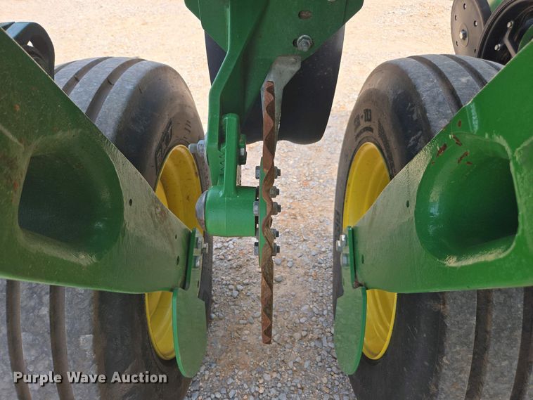 image for item DW1906 2023 John Deere 1775NT no-till planter