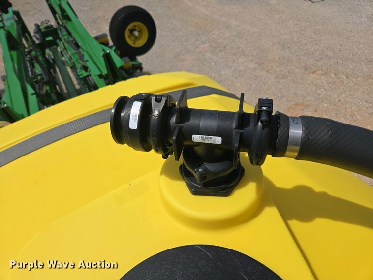 image for item DW1906 2023 John Deere 1775NT no-till planter