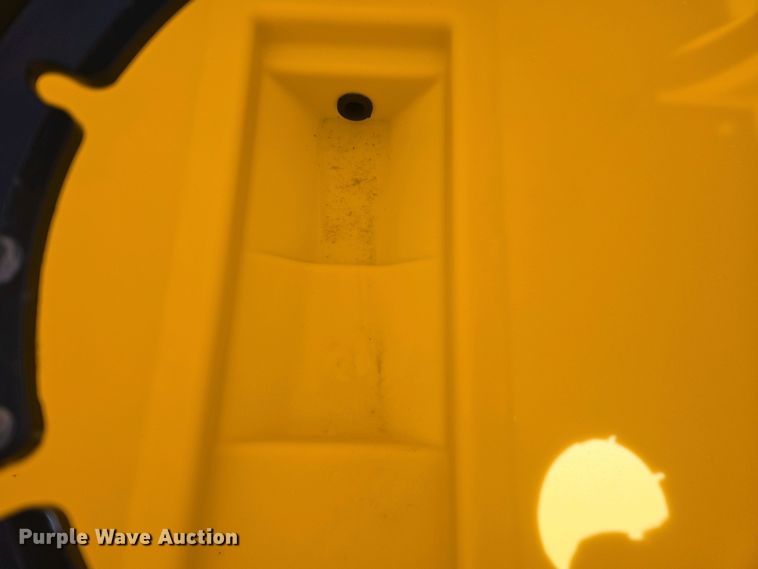 image for item DW1906 2023 John Deere 1775NT no-till planter