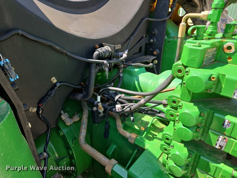 image for item DW1907 2016 John Deere 9570RX 4WD tractor