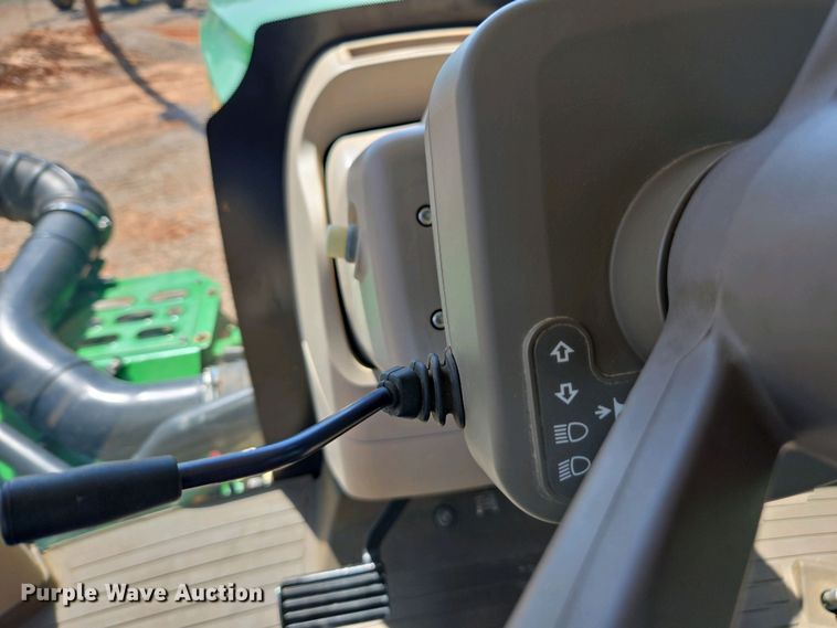 image for item DW1907 2016 John Deere 9570RX 4WD tractor