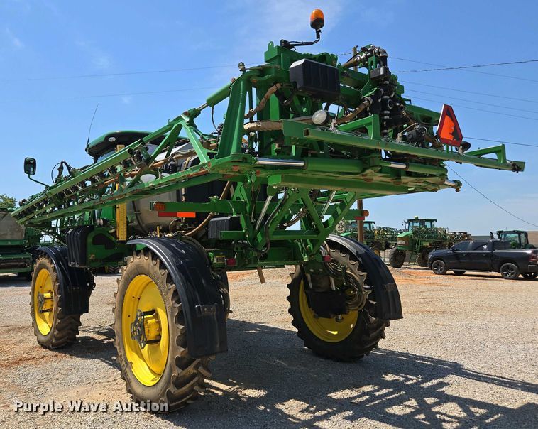image for item DW1908 2018 John Deere R4038 sprayer