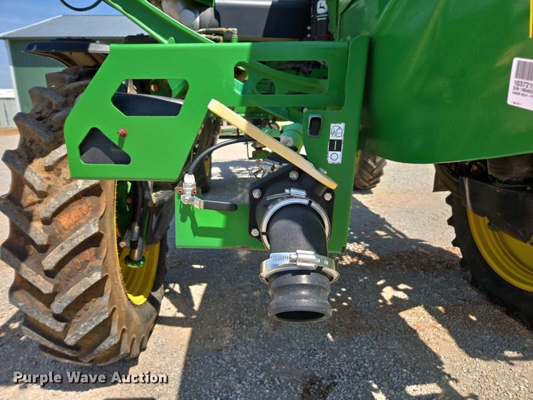 image for item DW1908 2018 John Deere R4038 sprayer