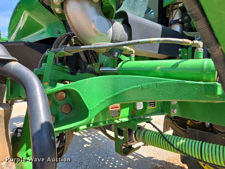 image for item DW1908 2018 John Deere R4038 sprayer