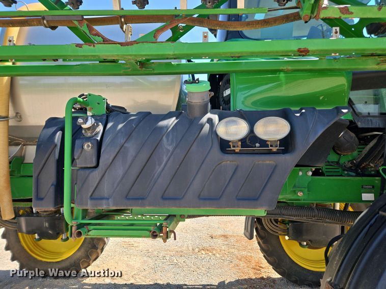 image for item DW1908 2018 John Deere R4038 sprayer