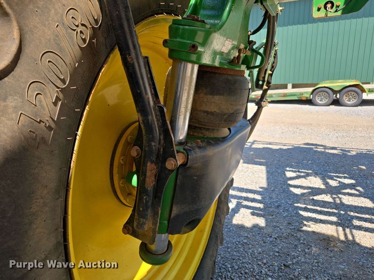 image for item DW1908 2018 John Deere R4038 sprayer
