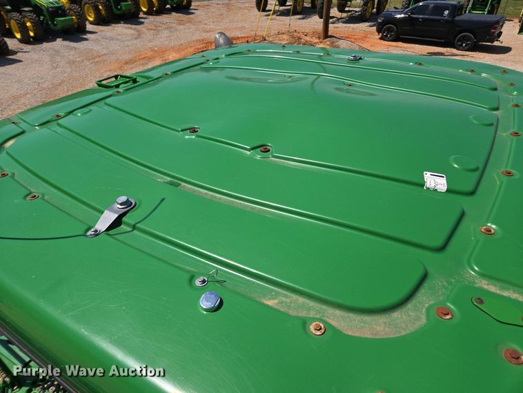 image for item DW1908 2018 John Deere R4038 sprayer