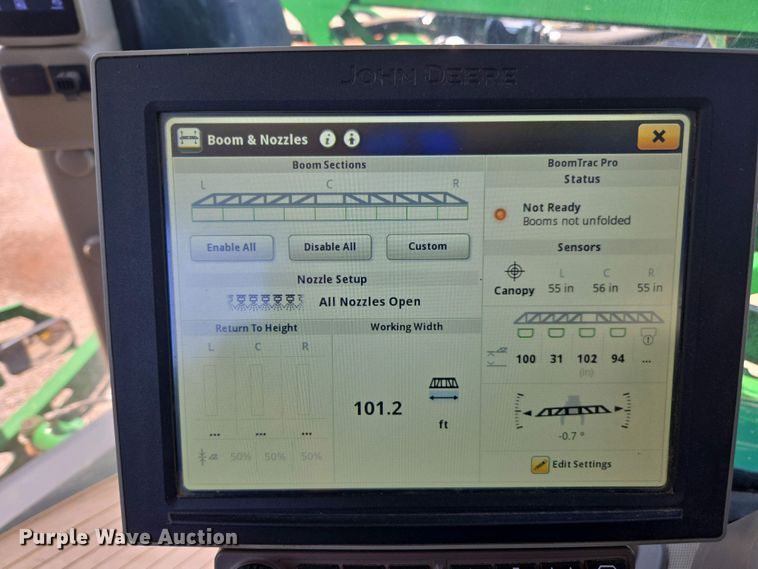 image for item DW1908 2018 John Deere R4038 sprayer