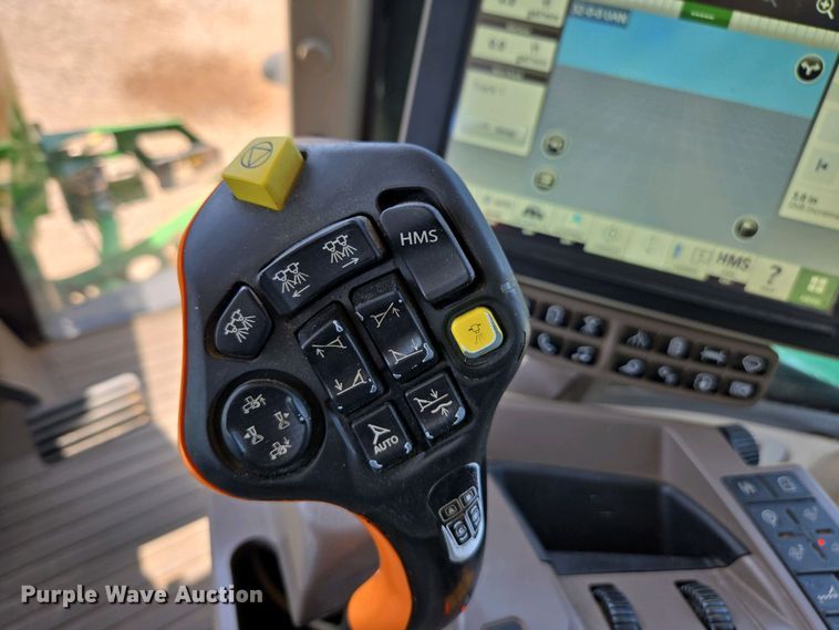 image for item DW1908 2018 John Deere R4038 sprayer