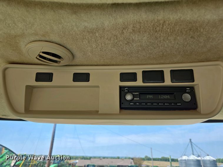 image for item DW1908 2018 John Deere R4038 sprayer