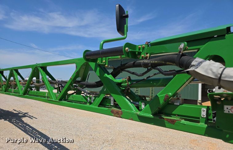image for item DW1908 2018 John Deere R4038 sprayer