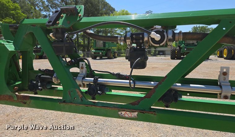 image for item DW1908 2018 John Deere R4038 sprayer