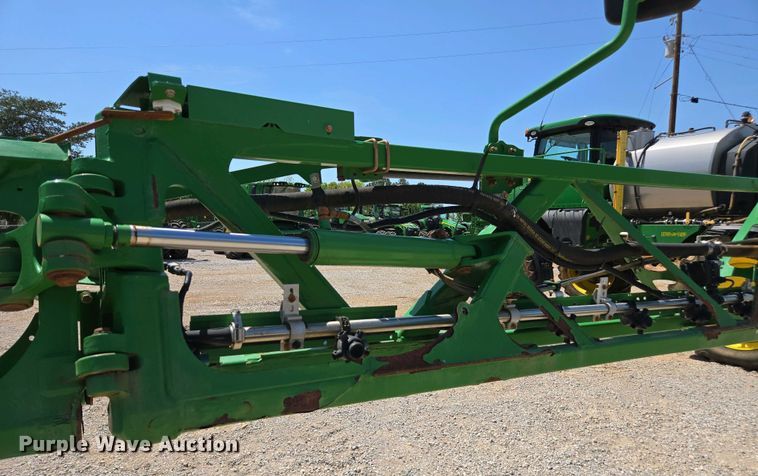 image for item DW1908 2018 John Deere R4038 sprayer