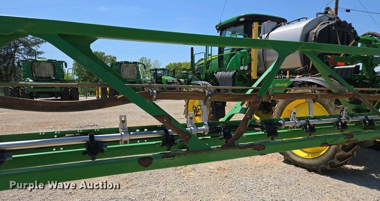 image for item DW1908 2018 John Deere R4038 sprayer