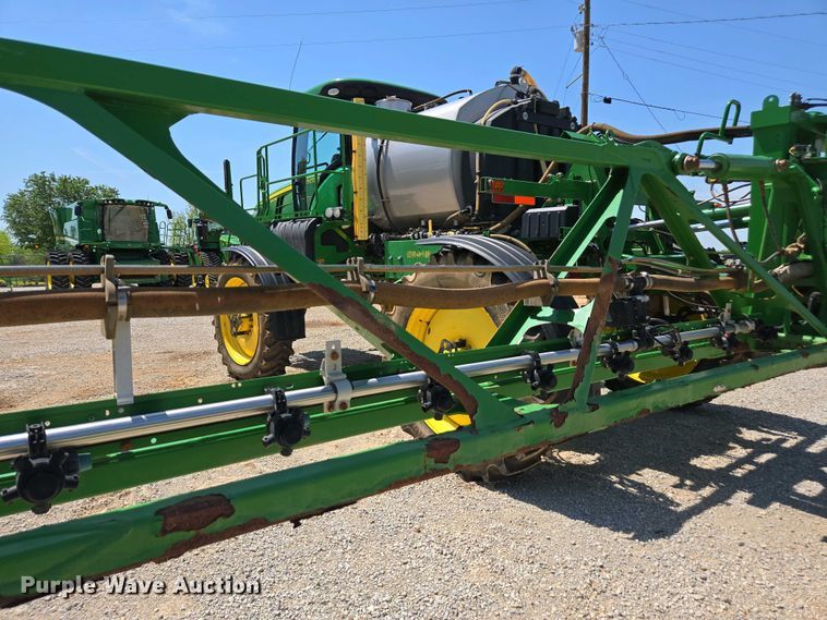 image for item DW1908 2018 John Deere R4038 sprayer
