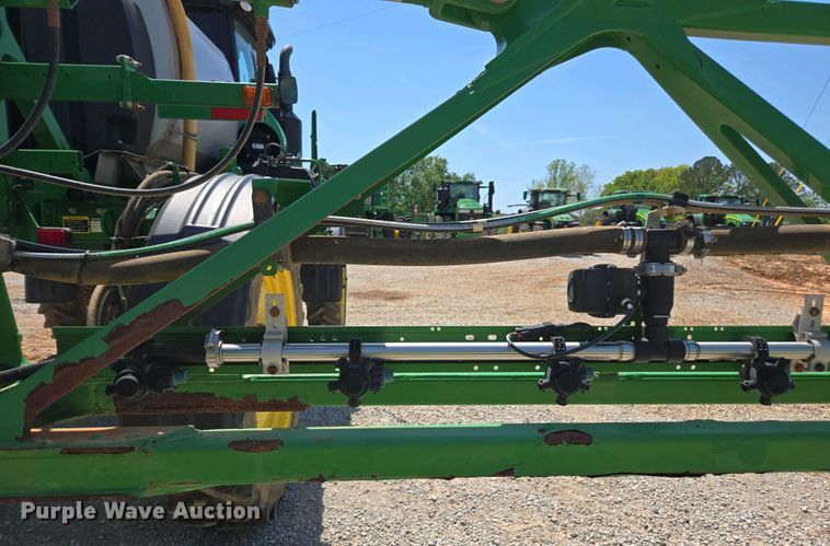 image for item DW1908 2018 John Deere R4038 sprayer
