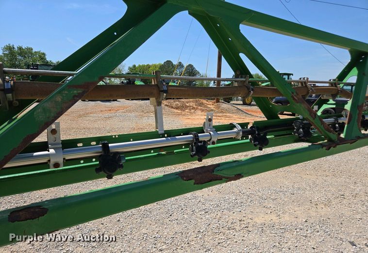 image for item DW1908 2018 John Deere R4038 sprayer