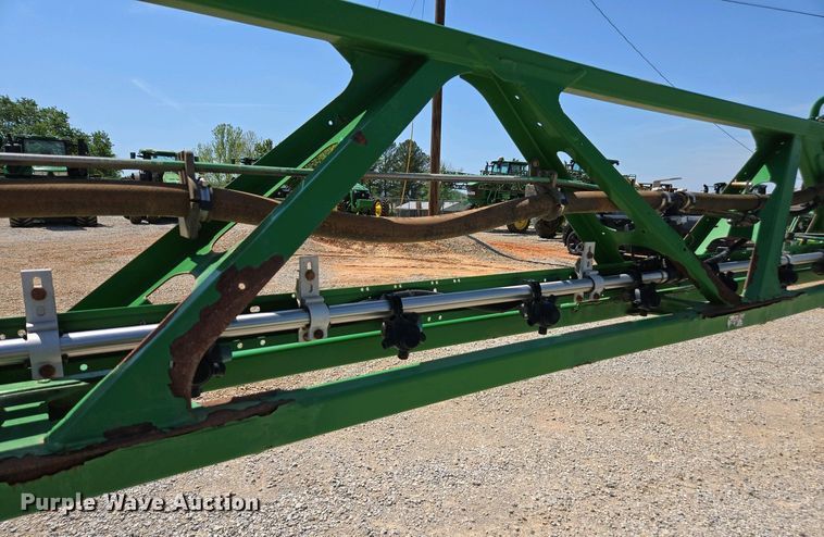 image for item DW1908 2018 John Deere R4038 sprayer