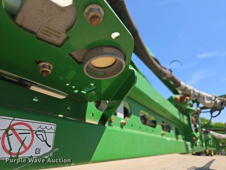 image for item DW1908 2018 John Deere R4038 sprayer