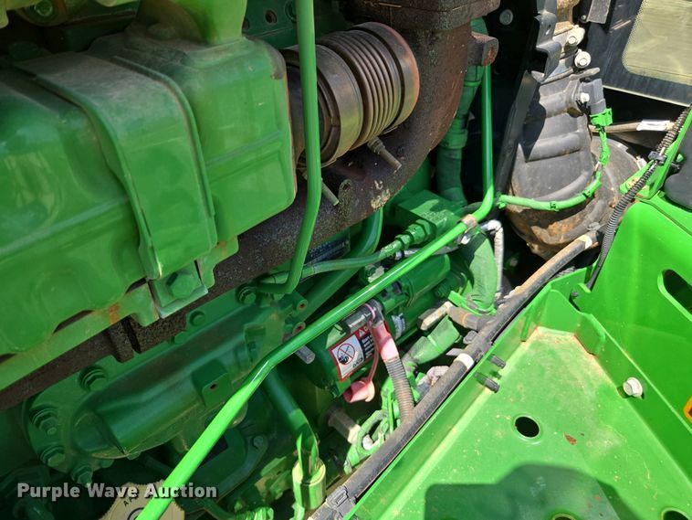 image for item DW1908 2018 John Deere R4038 sprayer