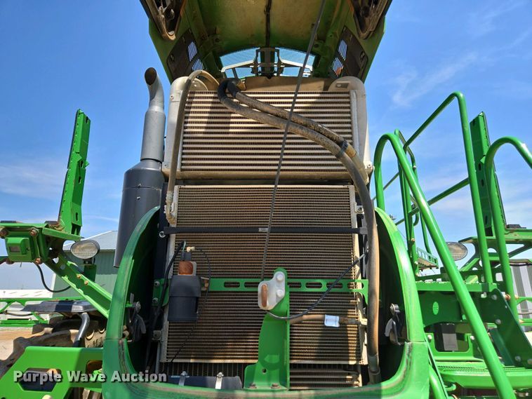 image for item DW1908 2018 John Deere R4038 sprayer