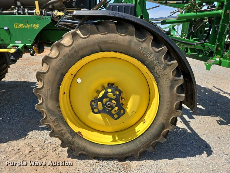 image for item DW1908 2018 John Deere R4038 sprayer