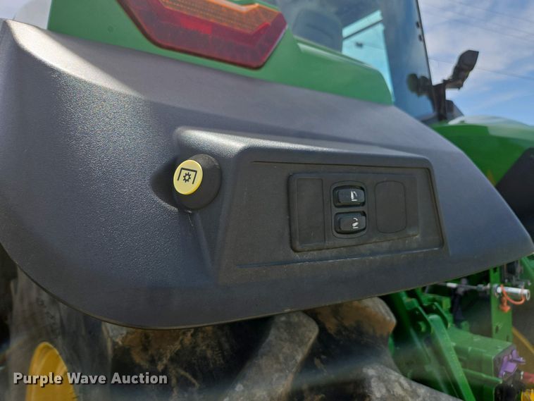 image for item DW1909 2021 John Deere 8R340 MFWD tractor