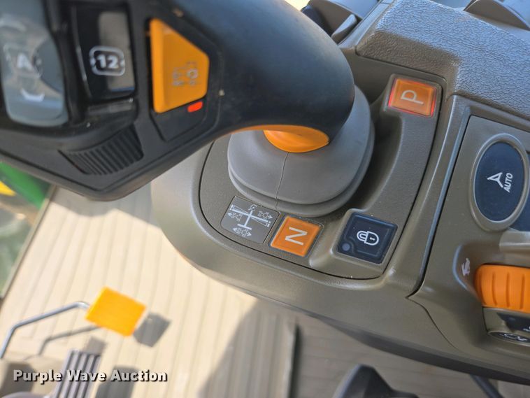 image for item DW1909 2021 John Deere 8R340 MFWD tractor