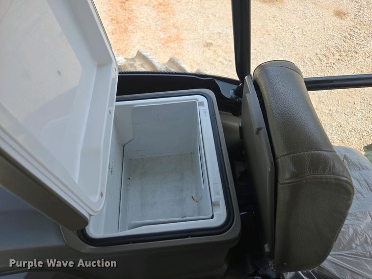 image for item DW1909 2021 John Deere 8R340 MFWD tractor