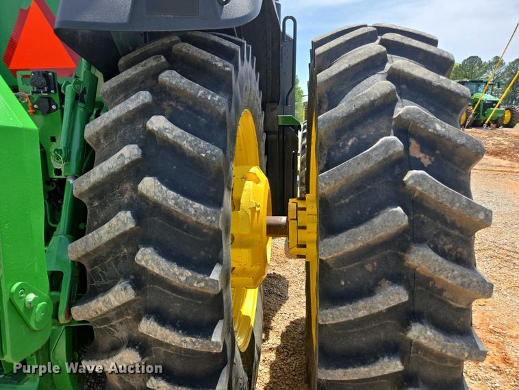 image for item DW1909 2021 John Deere 8R340 MFWD tractor