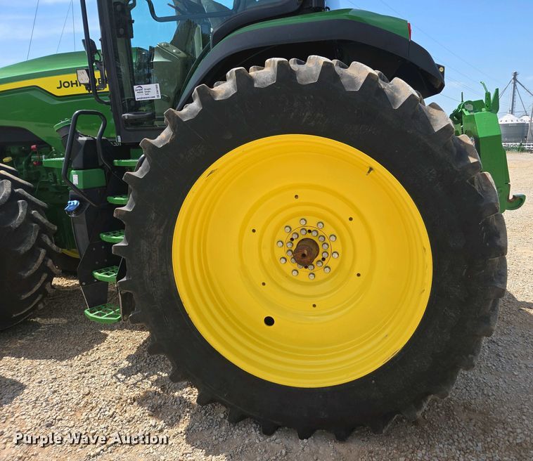 image for item DW1909 2021 John Deere 8R340 MFWD tractor