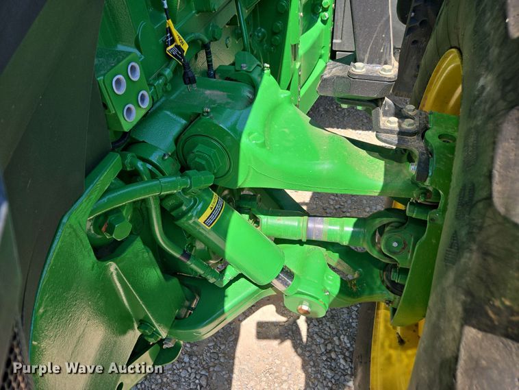 image for item DW1910 2022 John Deere 8R410 MFWD tractor