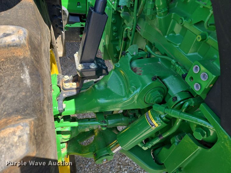 image for item DW1910 2022 John Deere 8R410 MFWD tractor