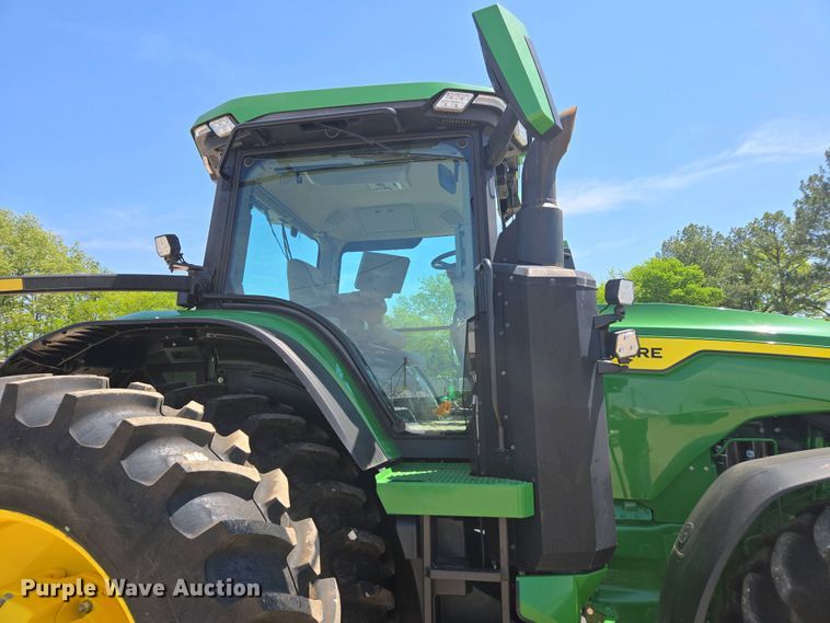 image for item DW1910 2022 John Deere 8R410 MFWD tractor