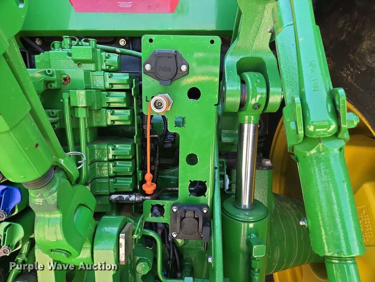 image for item DW1910 2022 John Deere 8R410 MFWD tractor