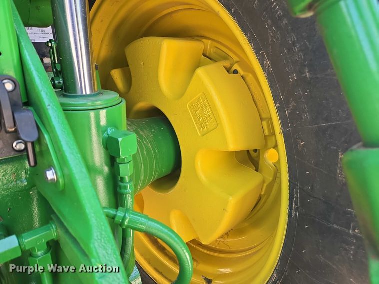 image for item DW1910 2022 John Deere 8R410 MFWD tractor