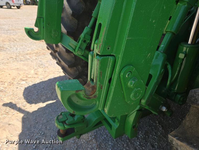 image for item DW1910 2022 John Deere 8R410 MFWD tractor