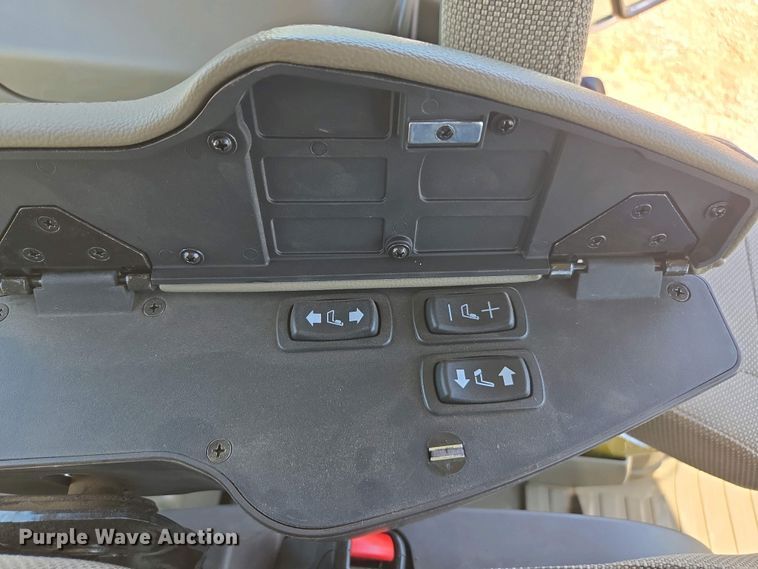 image for item DW1910 2022 John Deere 8R410 MFWD tractor