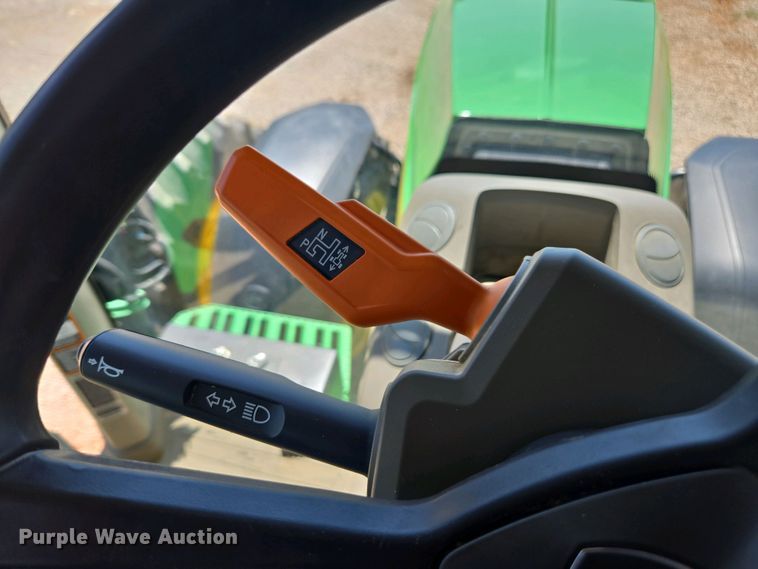 image for item DW1910 2022 John Deere 8R410 MFWD tractor